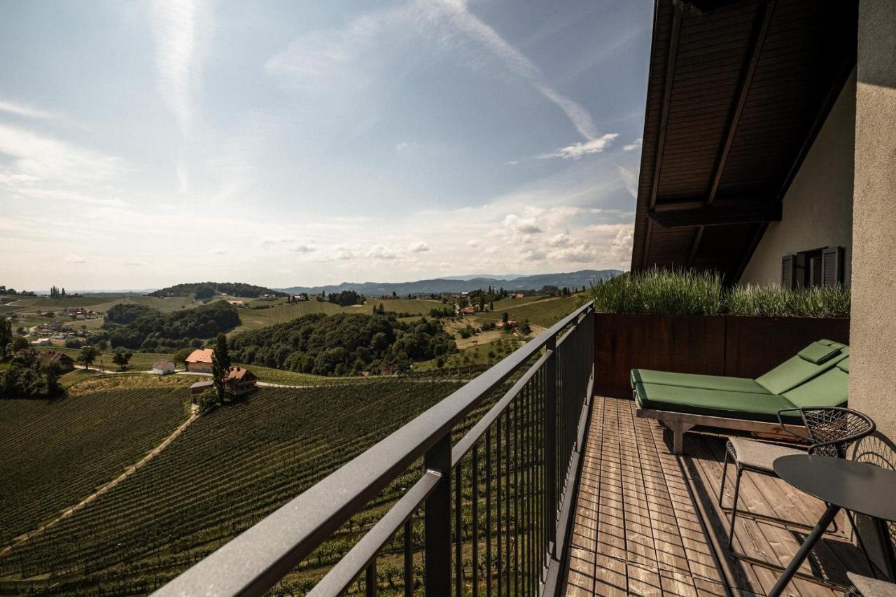 Weinhotel Maitz Wolfgang Ratsch an der Weinstraße 外观 照片