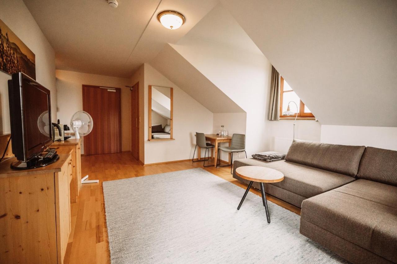 Weinhotel Maitz Wolfgang Ratsch an der Weinstraße 外观 照片