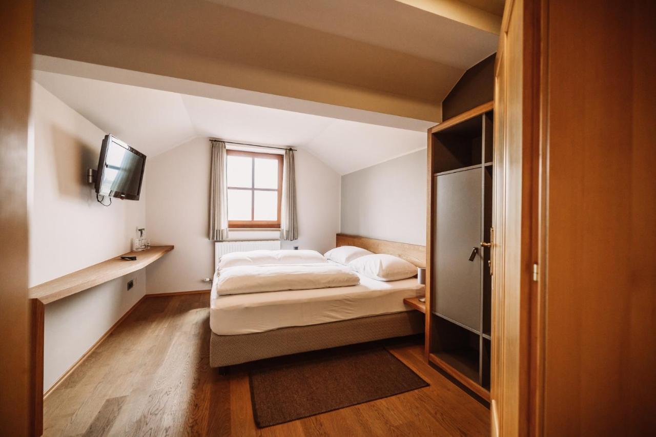 Weinhotel Maitz Wolfgang Ratsch an der Weinstraße 外观 照片