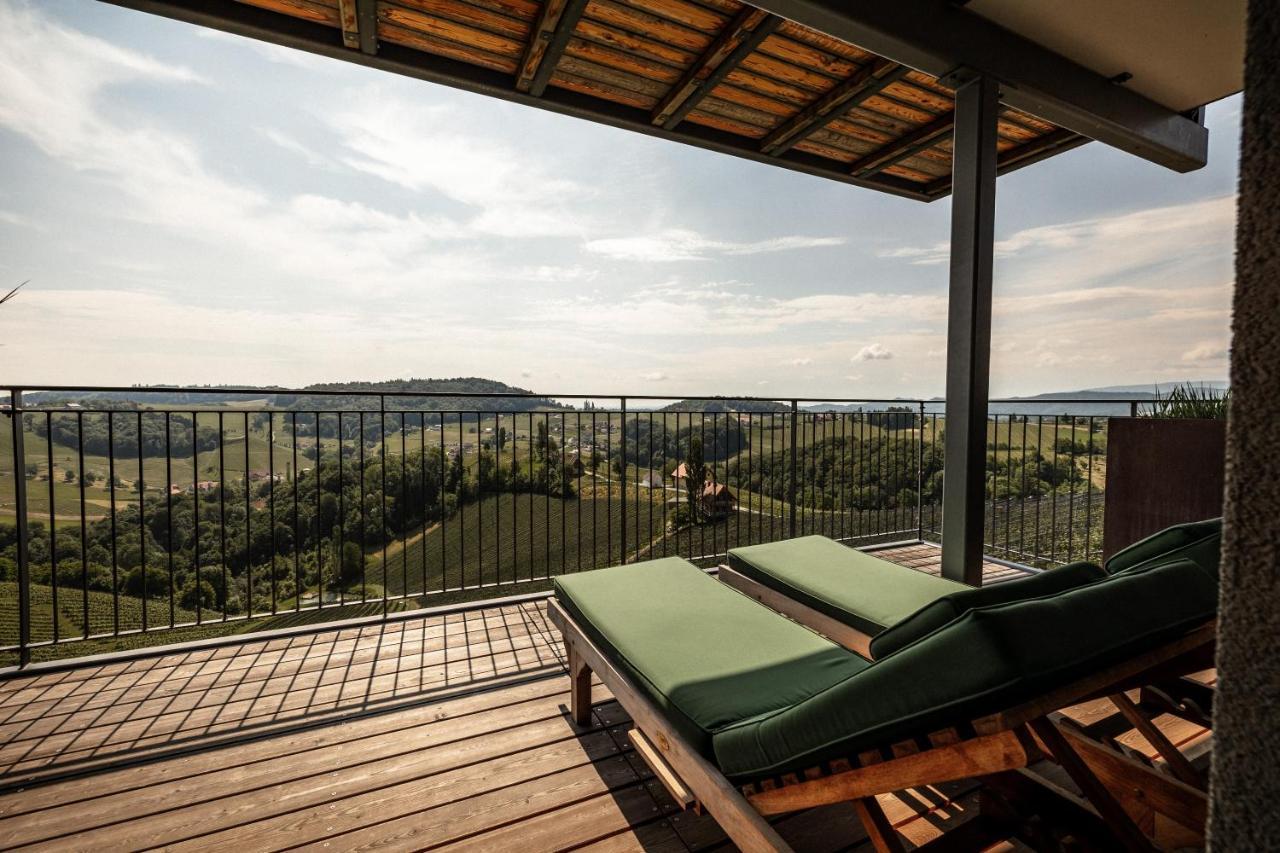 Weinhotel Maitz Wolfgang Ratsch an der Weinstraße 外观 照片